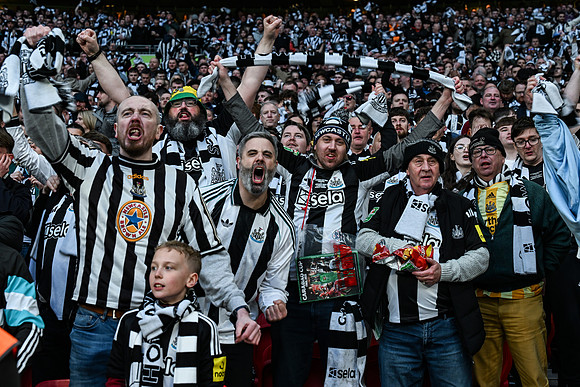 Matchday Fans -6216