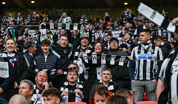 Matchday Fans -5755