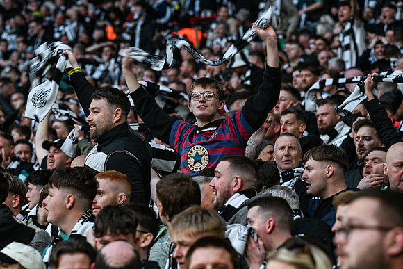 Matchday Fans -6155