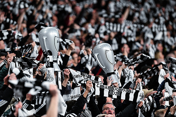 Matchday Fans -8292
