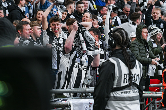 Matchday Fans -6144