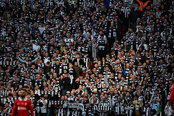 Matchday Fans -7549