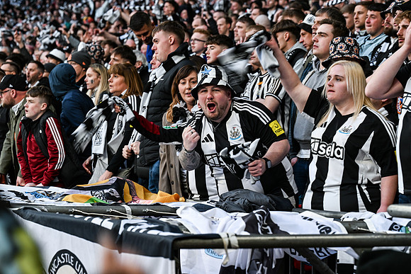 Matchday Fans -6230