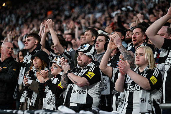 Matchday Fans -6508